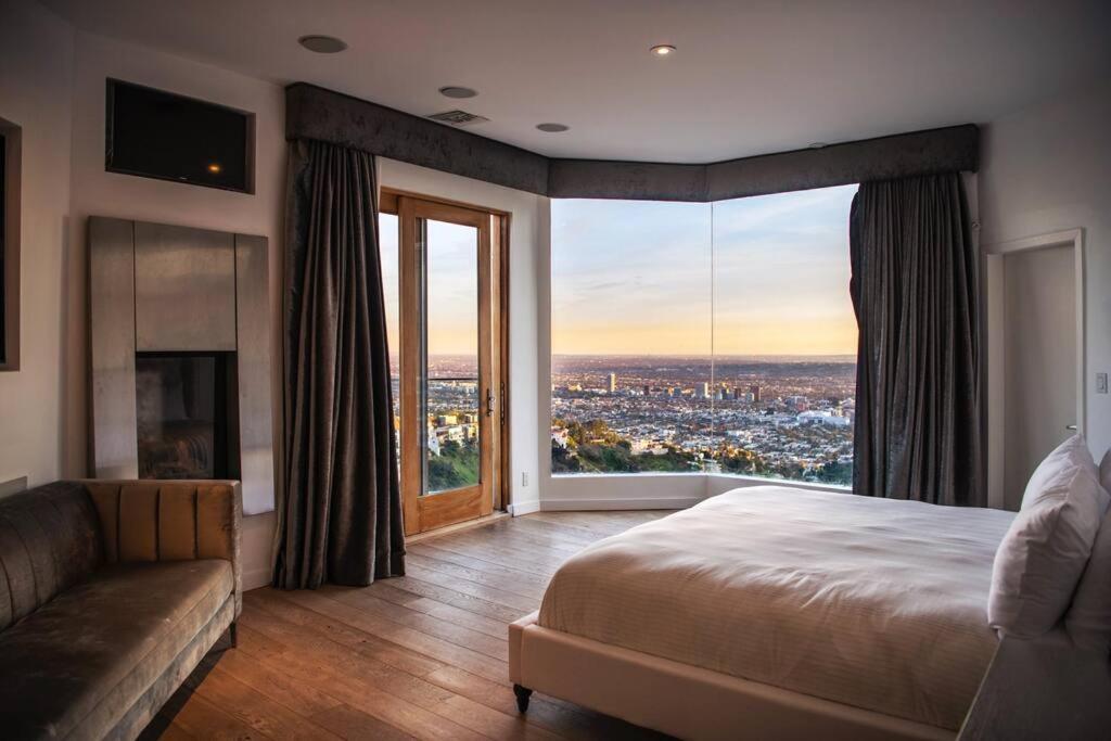 Pousada Hollywood Hills Modern Sanctuary-jaw Dropping View