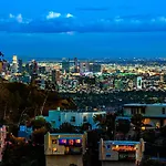 Hollywood Hills Modern Sanctuary-Jaw Dropping View