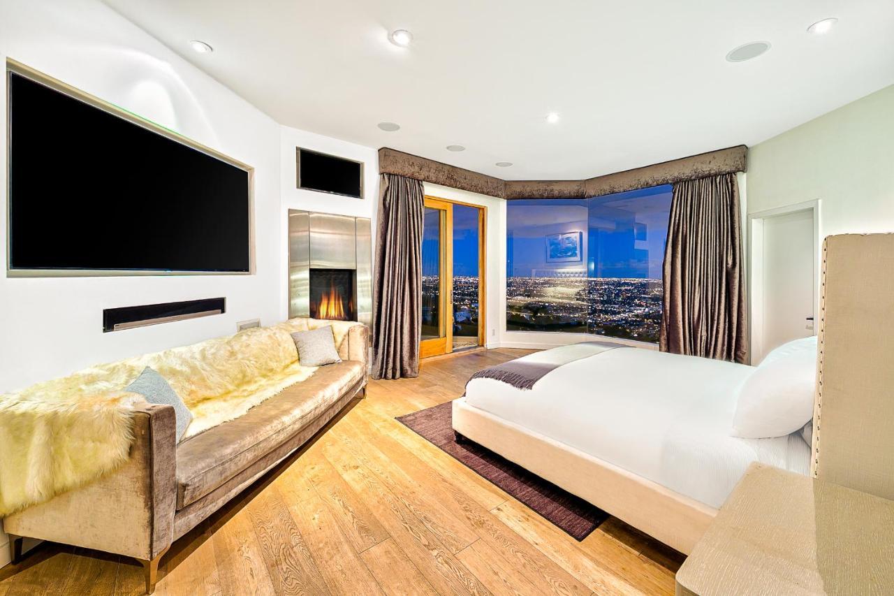 Hollywood Hills Modern Sanctuary-jaw Dropping View Villa Los Ángeles
