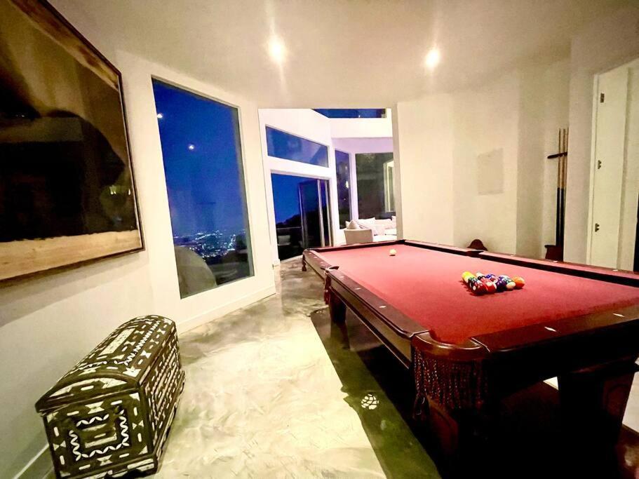 Hollywood Hills Modern Sanctuary-jaw Dropping View Villa Los Ángeles