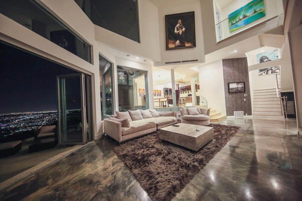 Villa Hollywood Hills Modern Sanctuary-jaw Dropping View Los Ángeles